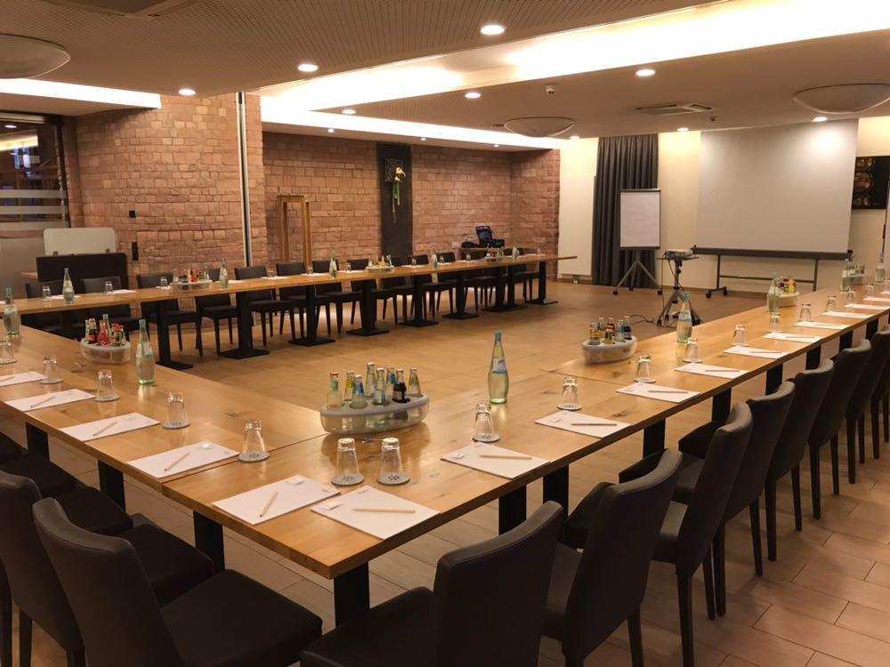 Sutter'S Landhaus Hotel Gensingen Ngoại thất bức ảnh
